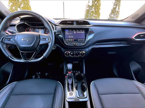 Used 2023 Chevrolet TrailBlazer RS w/ Convenience Package image 16