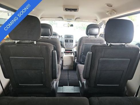 Used 2013 Dodge Grand Caravan SXT FWD image 6