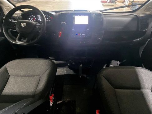 Used 2023 RAM ProMaster 2500 FWD image 12