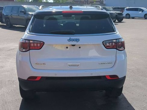 Used 2025 Jeep Compass Limited AWD/4WD image 5