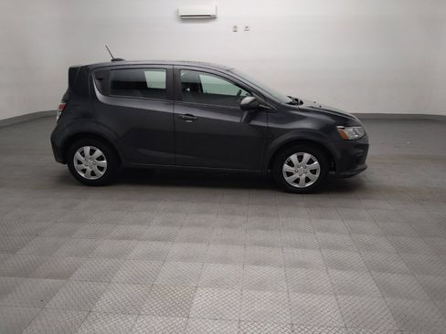 Used 2020 Chevrolet Sonic LT FWD image 11