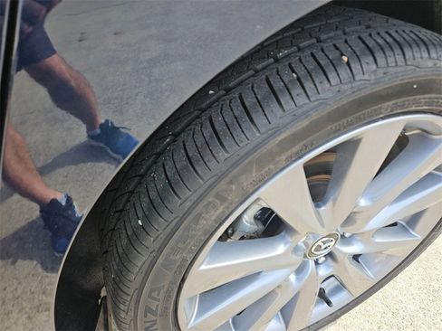 Used 2025 MAZDA MAZDA3 s image 30