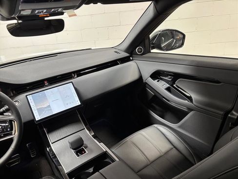 New 2026 Land Rover Range Rover Evoque Dynamic SE image 35