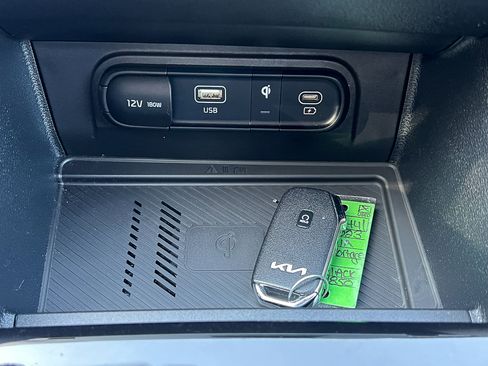 Used 2023 Kia Sportage EX image 22