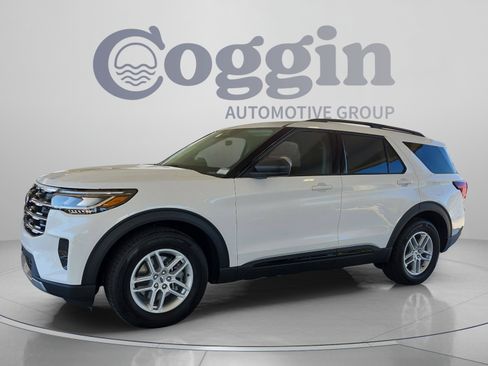 New 2026 Ford Explorer Active w/ Active Comfort Package RWD image 1