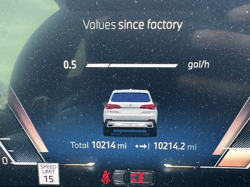 Used 2025 BMW X5 xDrive40i w/ Climate Comfort Package image 23