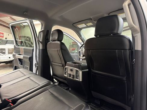 Used 2017 Ford F250 Lariat w/ Lariat Value Package AWD/4WD image 40