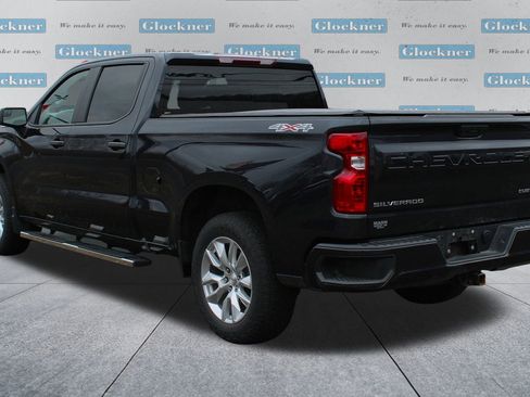 Used 2023 Chevrolet Silverado 1500 Custom image 8