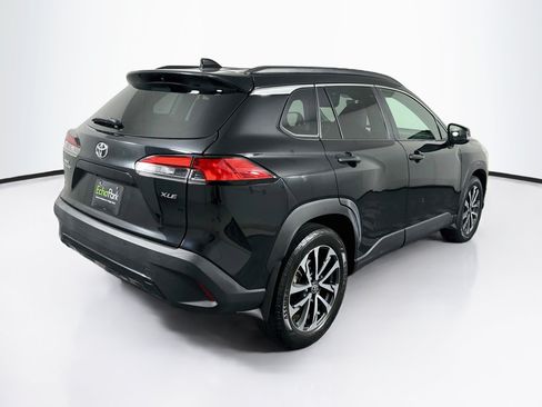 Used 2024 Toyota Corolla Cross XLE FWD image 9