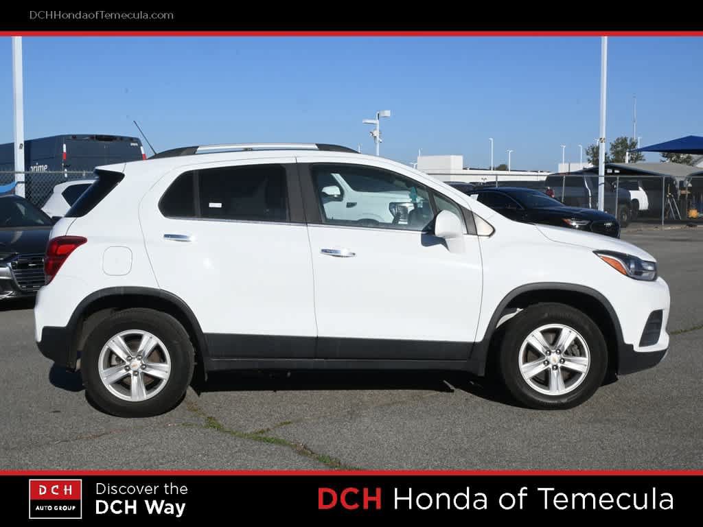 Used 2019 Chevrolet Trax LT w/ LT Convenience Package AWD/4WD image 5