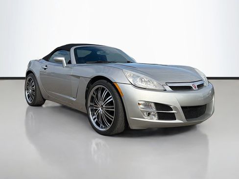 Used 2007 Saturn Sky image 1