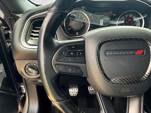 Used 2017 Dodge Challenger R/T Scat Pack RWD image 16