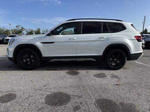 New 2026 Volkswagen Atlas Peak Edition AWD/4WD image 3