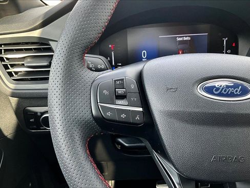 Certified 2023 Ford Escape ST-Line w/ Tech Pack #1 image 9