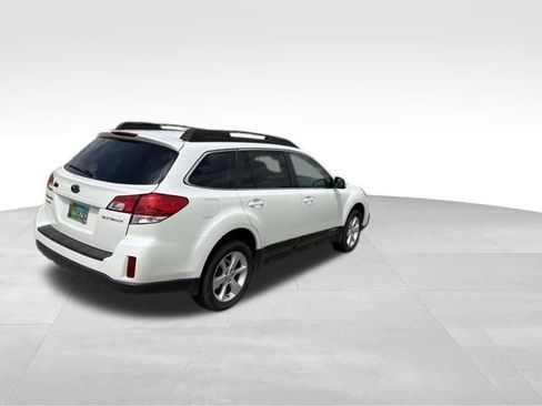 Used 2013 Subaru Outback 2.5i Premium AWD/4WD image 3