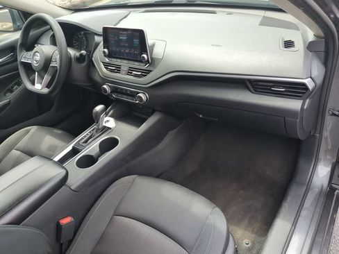 Used 2022 Nissan Altima 2.5 SV FWD image 35
