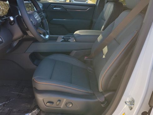 New 2026 GMC Acadia AT4 w/ Luxury Package image 6