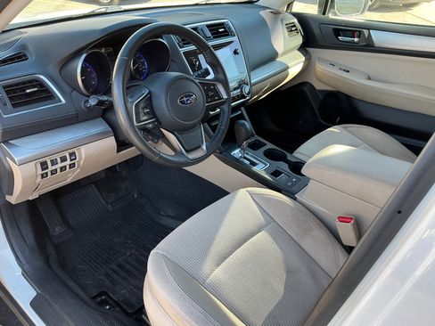 Used 2019 Subaru Outback 2.5i Premium image 13