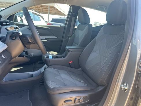 New 2027 Chevrolet Bolt LT w/ Comfort Package FWD image 9