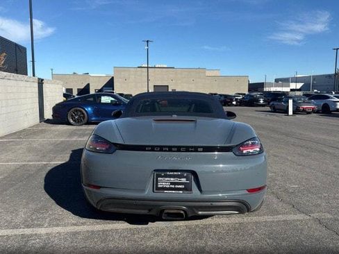 Used 2017 Porsche 718 Boxster image 20