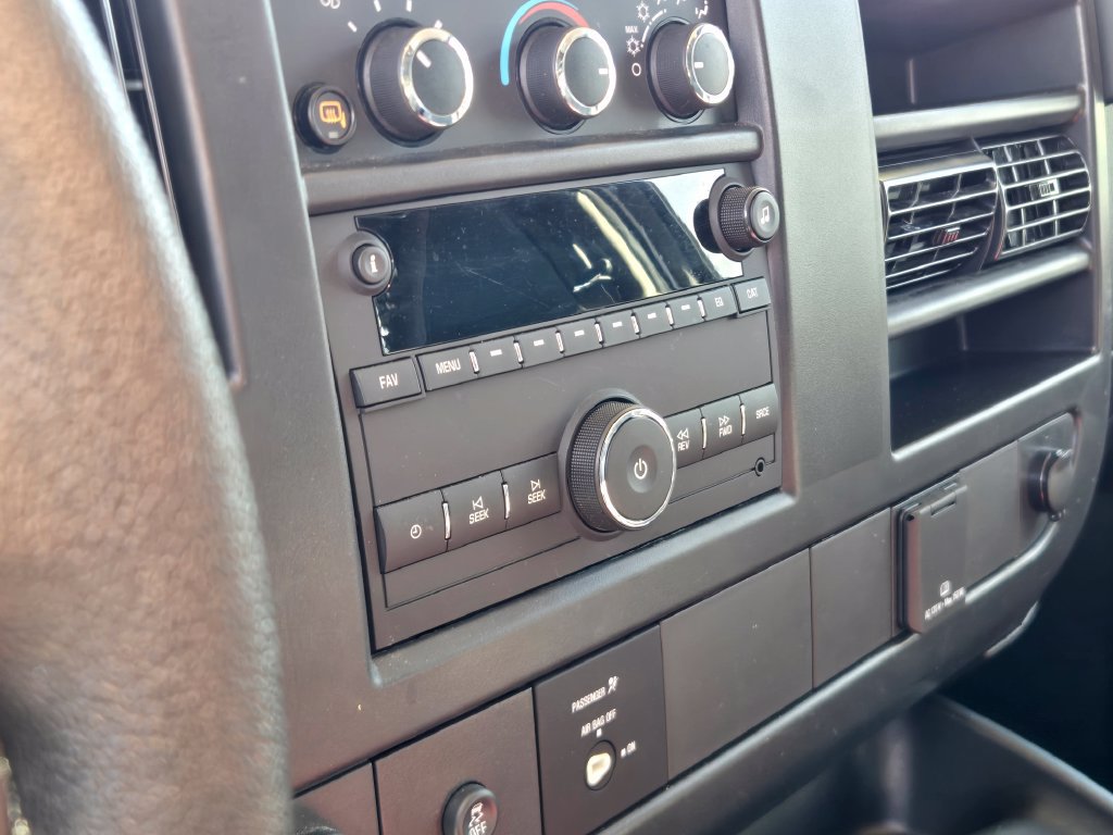 Used 2025 GMC Savana 2500 w/ Driver Convenience Package RWD image 10