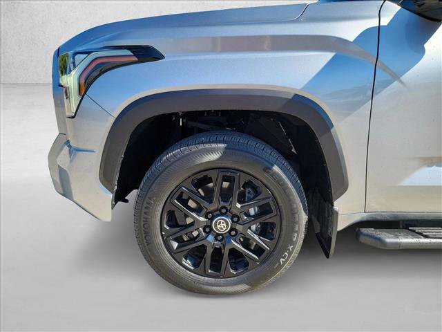 Used 2025 Toyota Tundra Limited AWD/4WD image 28