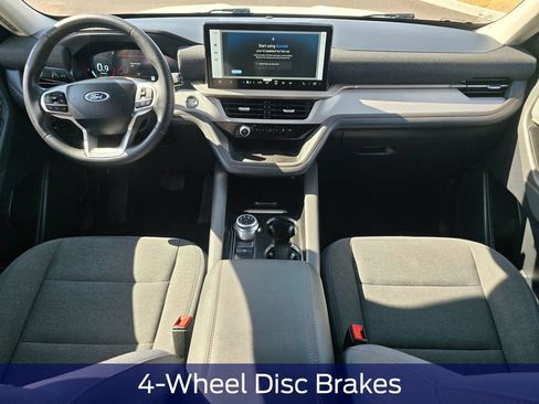 Used 2025 Ford Explorer Active AWD/4WD image 10