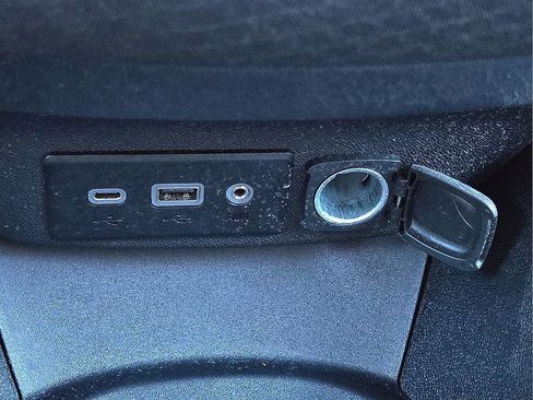 Used 2024 Chevrolet Malibu RS image 29