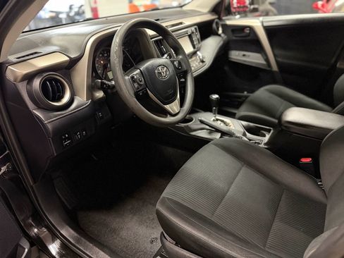 Used 2013 Toyota RAV4 XLE AWD/4WD image 16