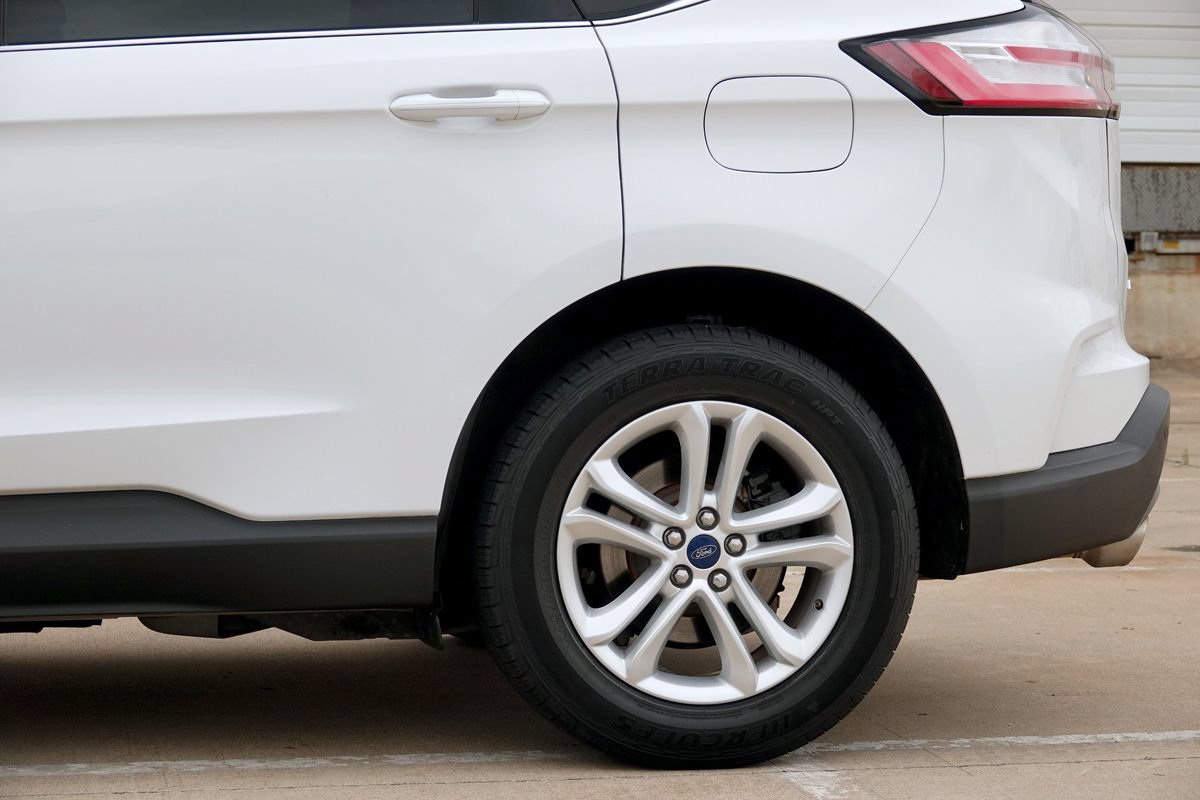 Used 2020 Ford Edge SEL w/ Convenience Package AWD/4WD image 24