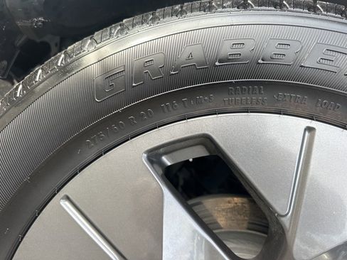 Used 2022 Ford F150 Lightning Lariat w/ Equipment Group 511A High image 35