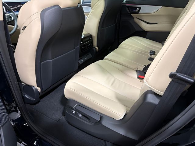 Used 2023 Acura MDX w/ Technology Package FWD image 33
