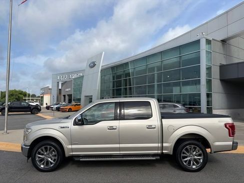 Used 2017 Ford F150 Lariat w/ Equipment Group 502A Luxury RWD image 2