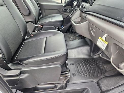 New 2026 Ford Transit 250 148 Medium Roof w/ Load Area Protection Package RWD image 15