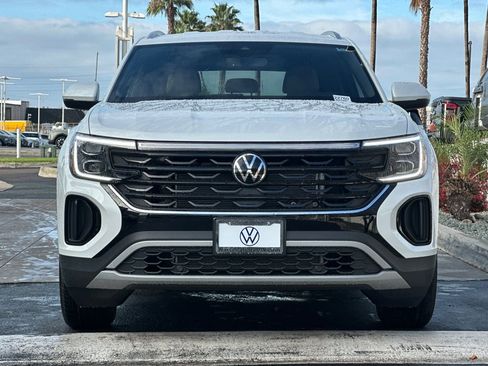 New 2026 Volkswagen Atlas Cross Sport SE AWD/4WD image 3