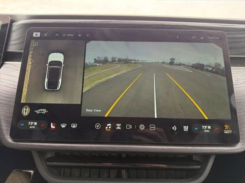 Used 2024 Rivian R1S Adventure image 40