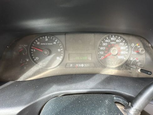 Used 2005 Ford F350 Lariat image 11