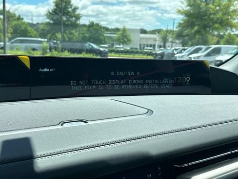 New 2026 Lincoln Navigator Reserve AWD/4WD image 27