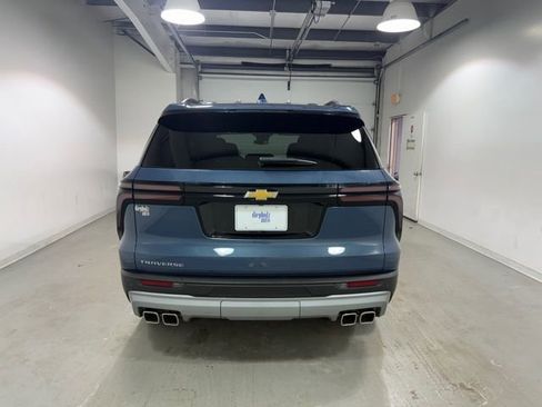 Certified 2025 Chevrolet Traverse LT image 5