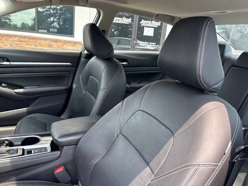 Used 2023 Nissan Altima 2.5 SL AWD/4WD image 3