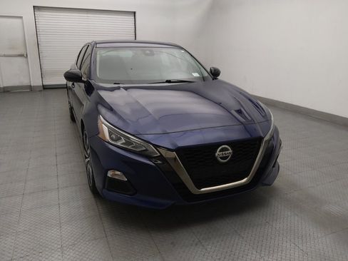 Used 2022 Nissan Altima 2.5 SR FWD image 14