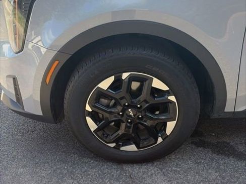 Used 2025 Kia Sorento S w/ Panoramic Sunroof Package image 30