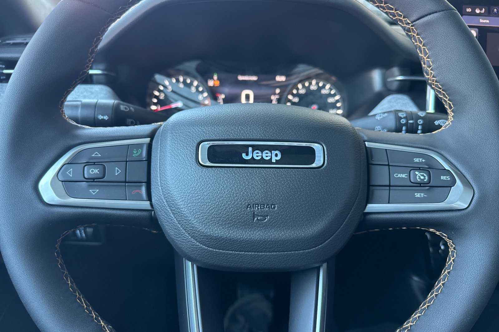New 2026 Jeep Compass Latitude AWD/4WD image 22