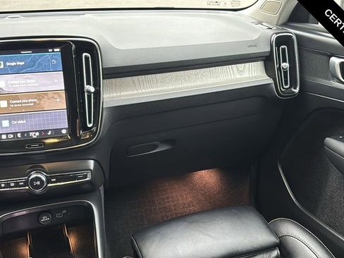 Certified 2023 Volvo XC40 B5 Plus w/ Driver Assist Package image 8