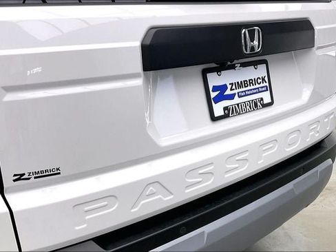 Certified 2026 Honda Passport RTL image 9