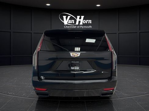 Used 2022 Cadillac Escalade Sport Platinum w/ LPO, ONYX Package AWD/4WD image 6