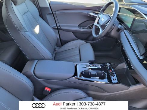 New 2025 Audi Q6 e-tron Premium Plus AWD/4WD image 12