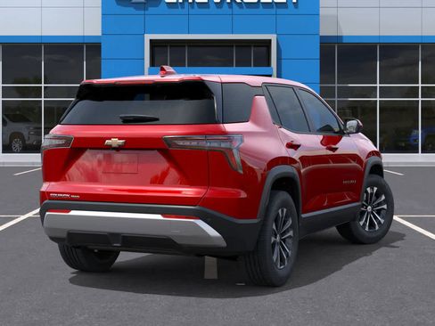 New 2026 Chevrolet Equinox LT image 4