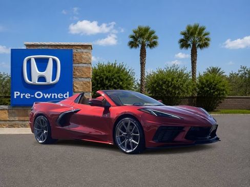 Used 2022 Chevrolet Corvette Stingray Premium Conv w/ Z51 Performance Package RWD image 7