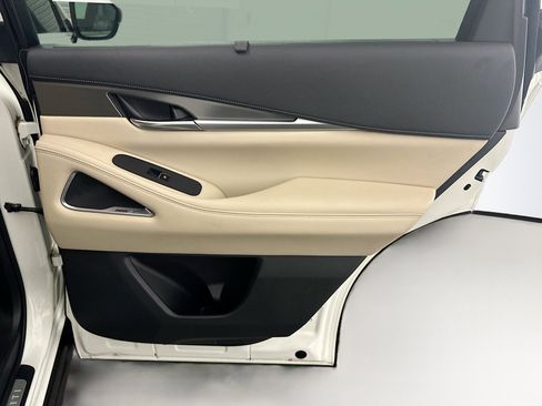 Used 2023 INFINITI QX60 Luxe w/ Performance Audio Package AWD/4WD image 34